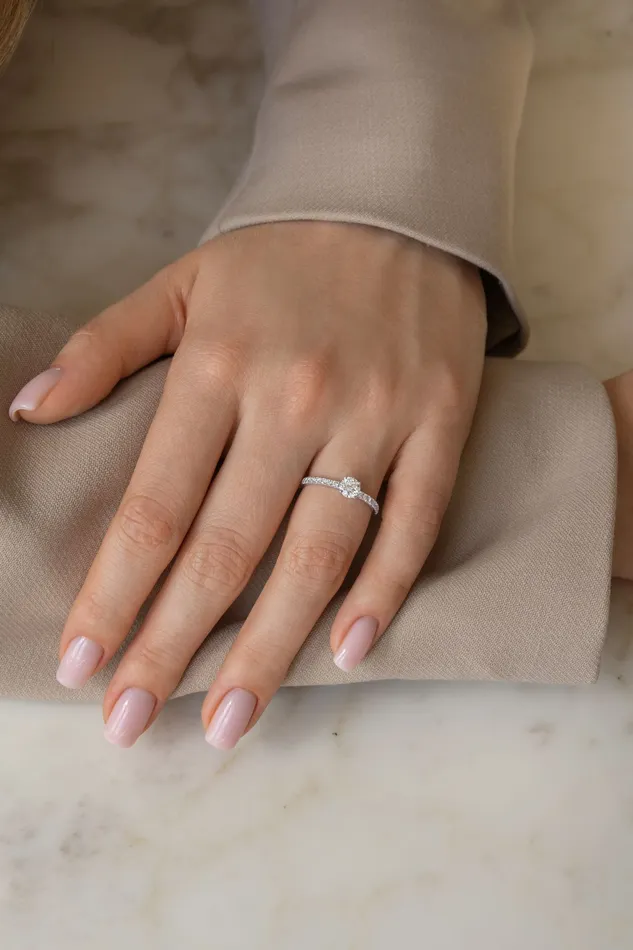 LEO MATHILD Engagement ring white gold 051 ct size 55 Rings