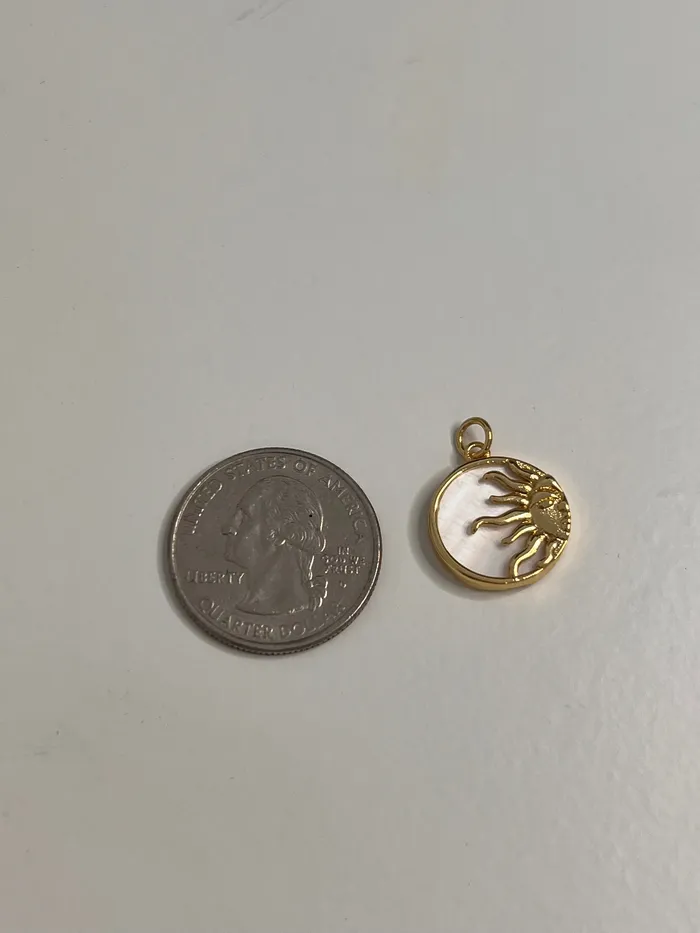 Charm Necklaces pau jewelry White shell sun charm